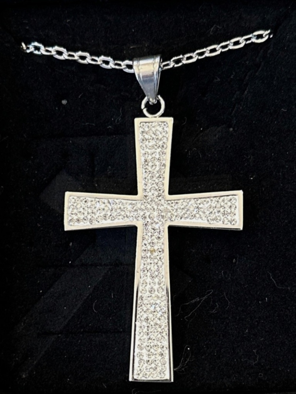 GORGEOUS PAVE CRYSTAL RHINESTONE CROSS PENDANT 2.5" NECKLACE - STAINLESS STEEL